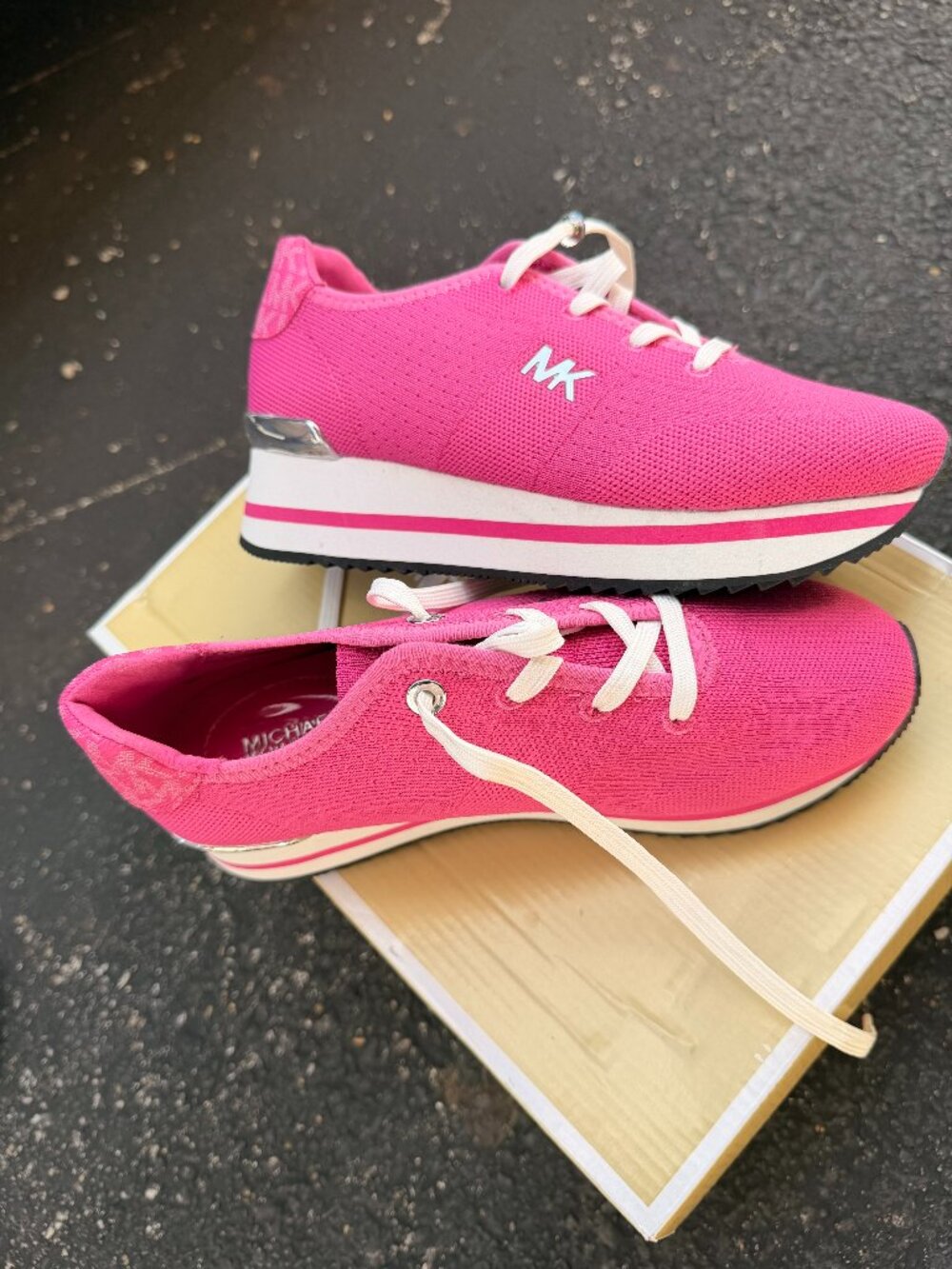 New Michael Kors Hot Pink Sneakers Women's Size 6